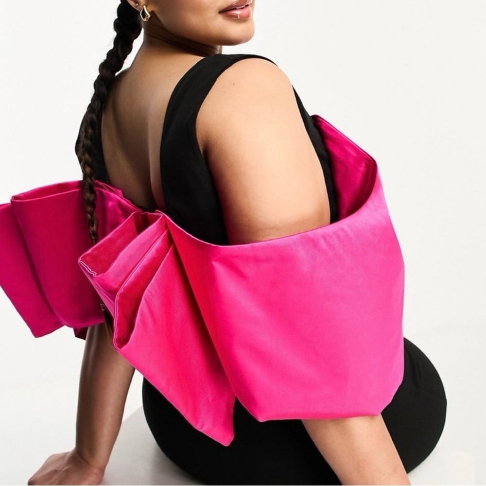 Black Jumpsuit with Fuchsia Bow Back - Picture 3 of 7